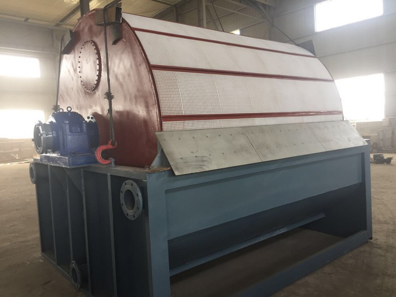 Penapis vakum drum jenis pengikis