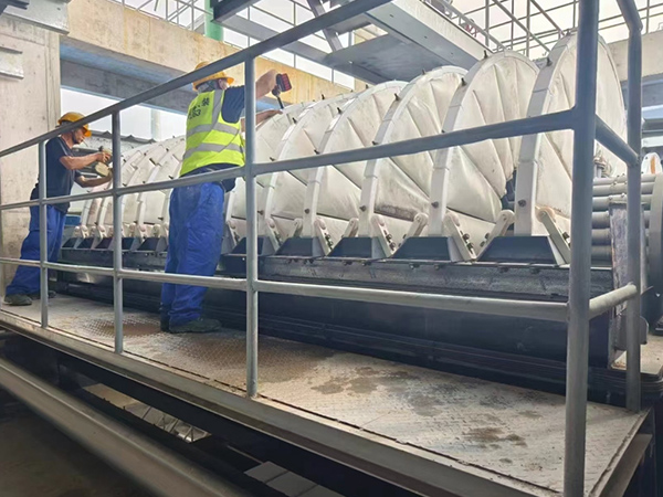 Filter cakera vakum Filter cakera vakum