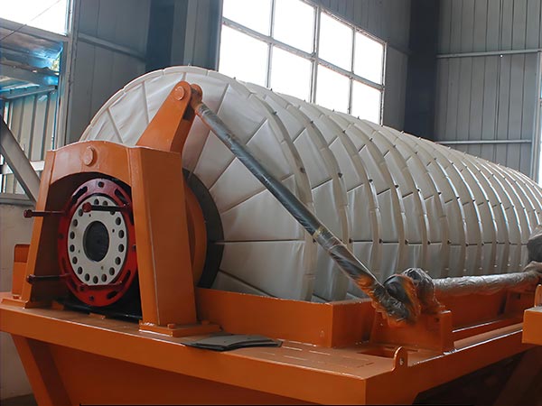 Filter cakera rotasi