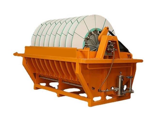 Analisis hubungan antara kecekapan penapisan dan kadar penapisan dalam penapis keramik vakum